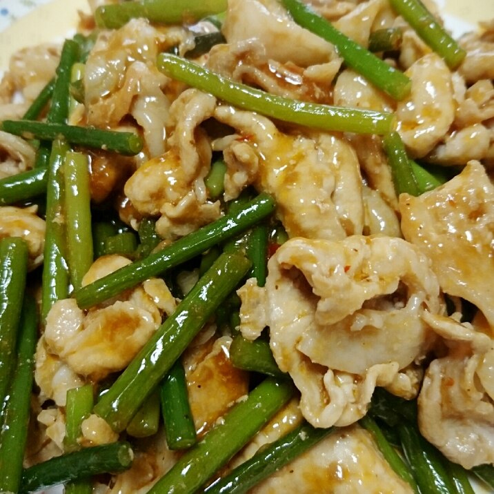 麻婆豆腐のタレで♪食欲増進豚肉とニンニクの芽炒め♪